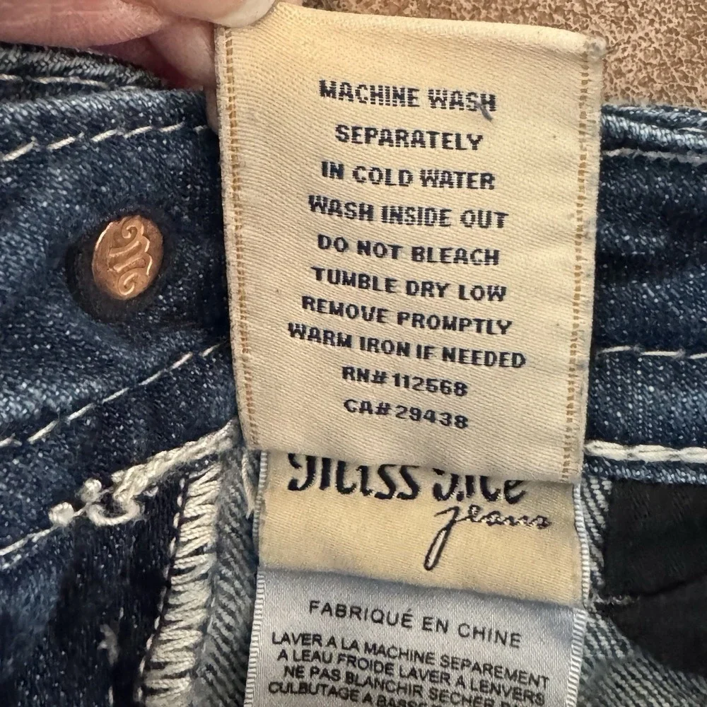 Miss Me Signature Cuffed Capri Jeans 26 Fleur De Lis Rhinestone Stretch Denim